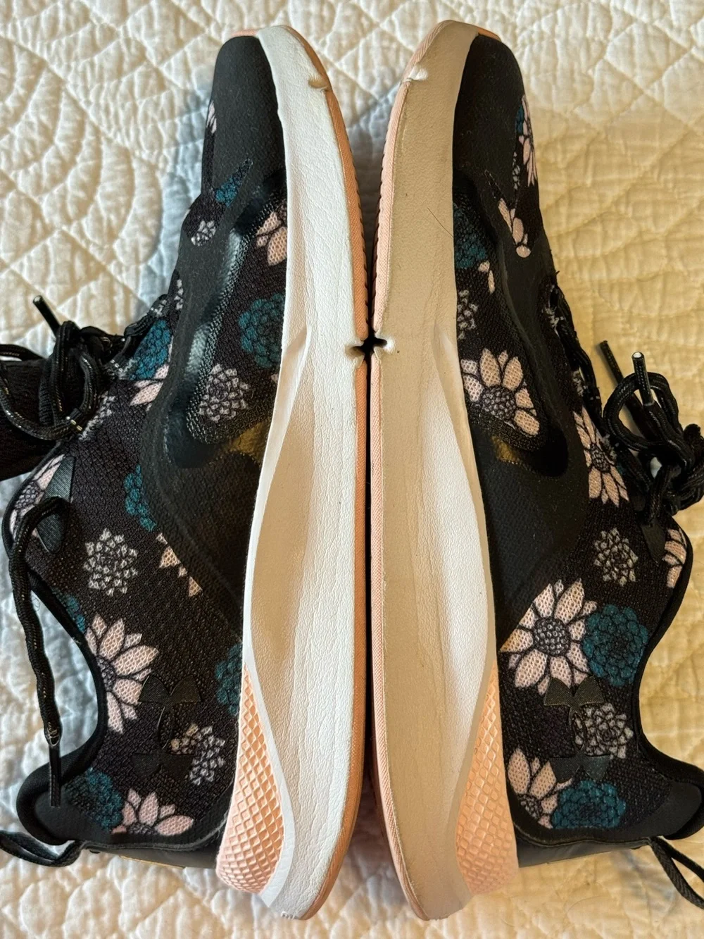 Under Armour Charged RC Womens Running Trainers Floral Print 9.5 M - Picture 6 of 14